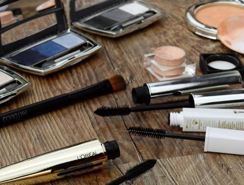 5 Mitos Dan Fakta Mengenai Mekap