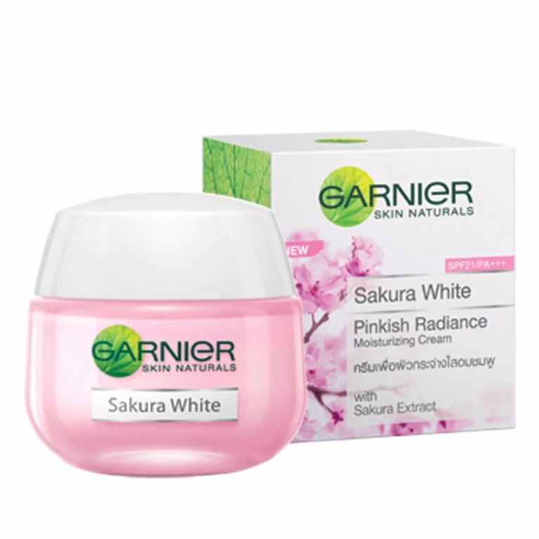 Garnier Sakura White Pinkish Radiance Moisturizing Cream