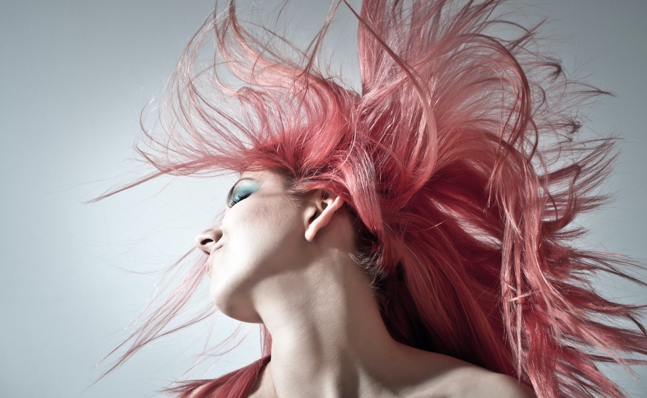 Hop On With The Evergreen Trend! Dye Your Hair At Home, Like A Pro