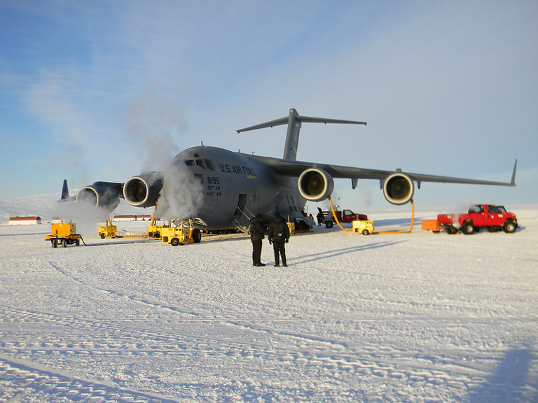 C-17-Sea-Ice-Runway-McMurdo-Station-Antarctica