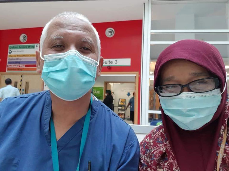 Dr-Zainab-and-her-husband-Dr-Burhanudin-768x576 Dr-Zainab-and-her-husband-Dr-Burhanudin-768x576