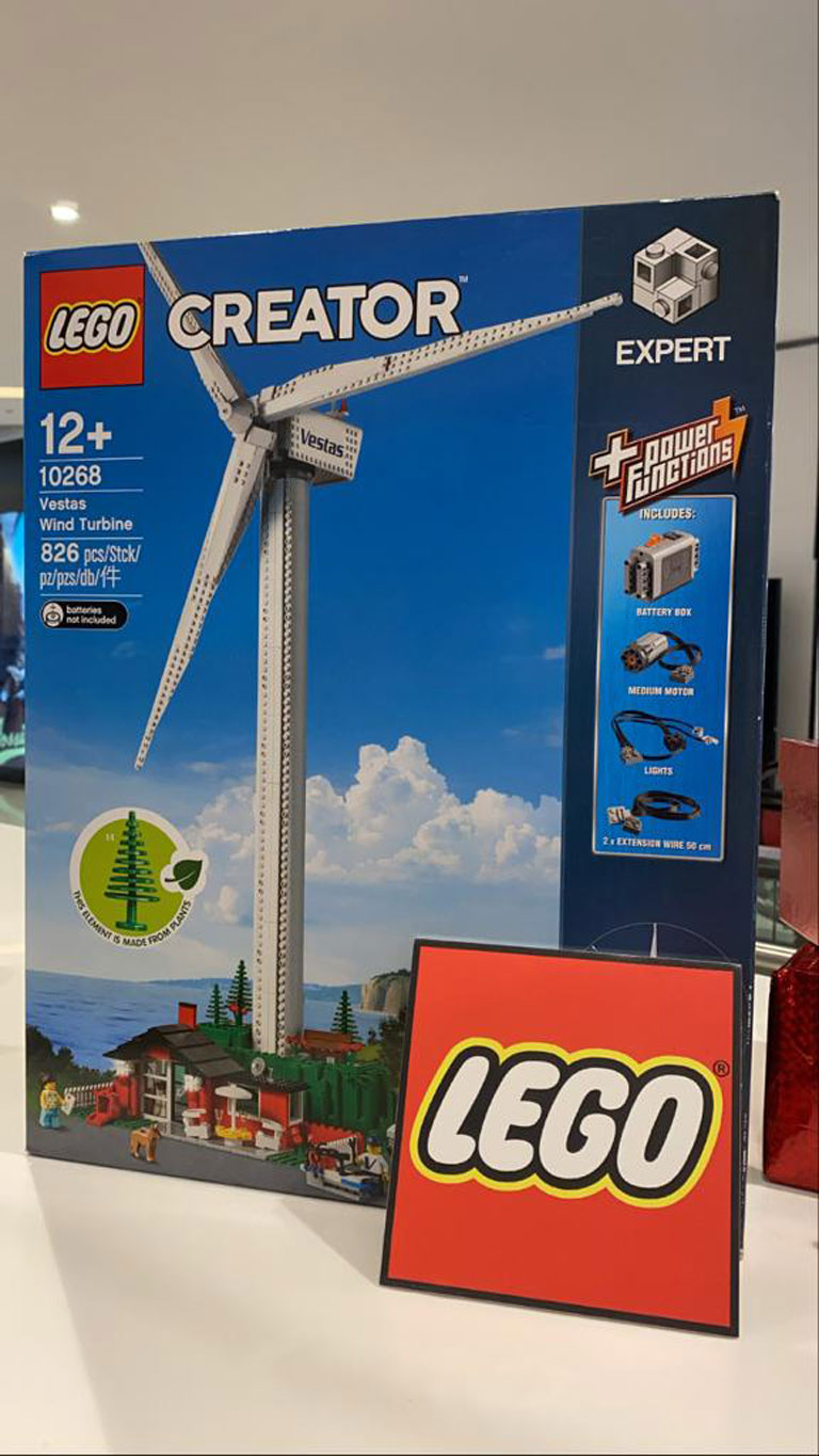 Lego-768x1365