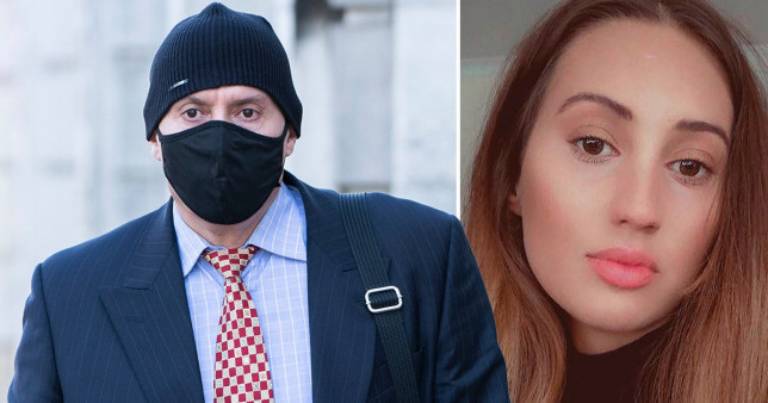 Rachid Khadla memaksa tiga anaknya mengikuti rutin kecergasan