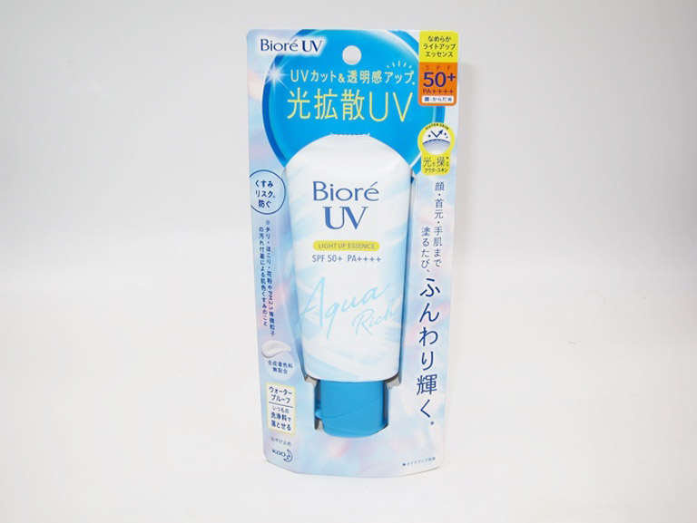 Biore-UV-Aqua-Rich-Light-Up-Essence