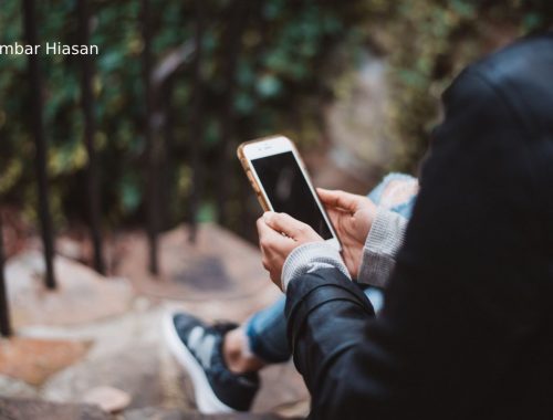 Intip Perbualan Peribadi Sua