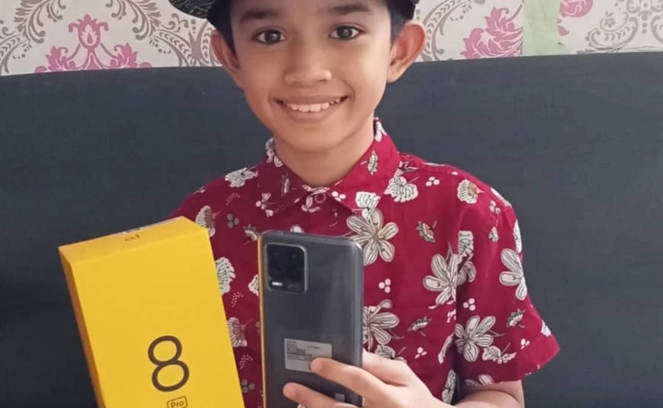 Peniaga Shopee Usia 11 Tahun, Dapat Telefon Dari Realme