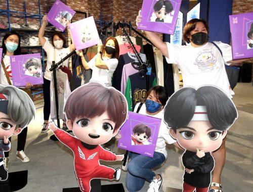 BTS Pop-Up Store Rasmi Dibuka Di One Utama Hari Ini