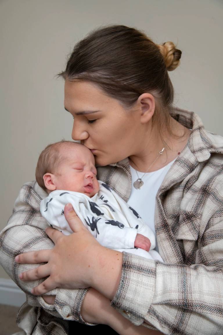 PTE_Covid_Coma_Mum_Kelsie_Routs_Induced_Birth_02