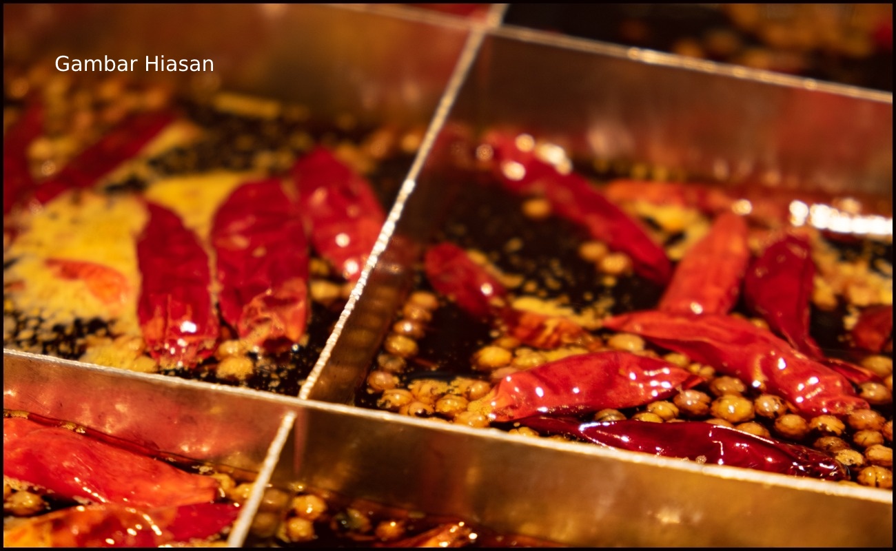 Hentikan Trend Makan Makanan Pedas Melampau, Bahaya Untuk Kesihatan!