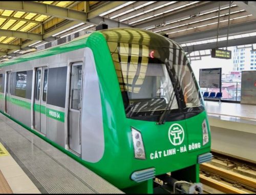 Penduduk Hanoi Boikot MRT Pertama Di Vietnam_