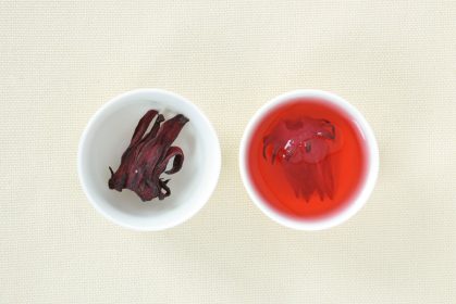 Teh-Bunga-Roselle-Bukan-Sahaja-Sedap-Malah-Bagus-Untuk-Kesihatan-Tubuh-Badan-Kecantikan