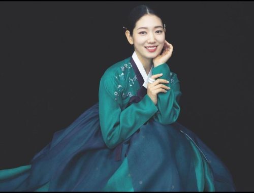 Rakyat China Tuduh Korea ‘Mencuri’, Park Shin Hye Jadi Sasaran Kecaman Kerana Pakai Hanbok