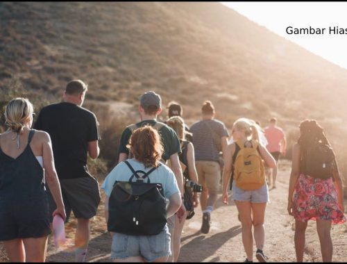 Ribuan Rakyat Rusia Terkandas, Rakyat Thailand Hulur Bantuan