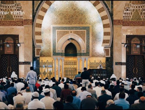 Bawa Anak-Anak Solat Terawih, Nasihat Imam Masjid Besi Buat Ramai Sebak & Terharu!