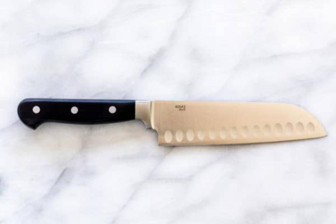 types-of-kitchen-knives-santoku-600x400 (1)