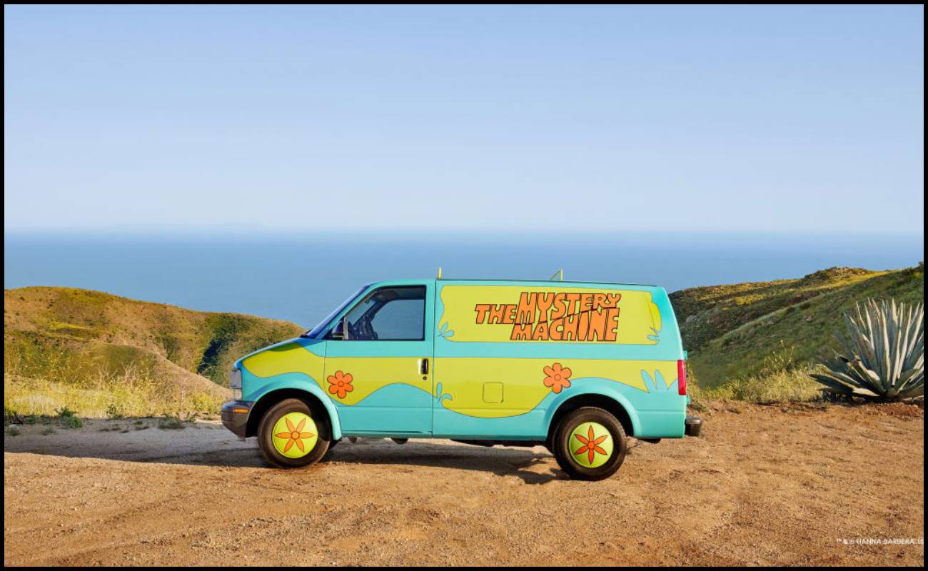 Pakej Penginapan Di Mystery Machine Sempena Rai Ulang Tahun Ke-20 Scooby-Doo