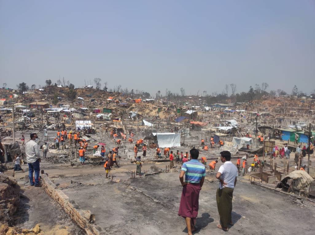 fire-devastation-rohingya (1)